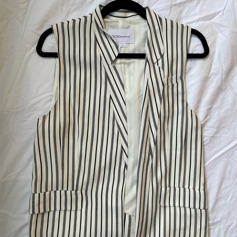 Bcbgeneration Duster - image 1